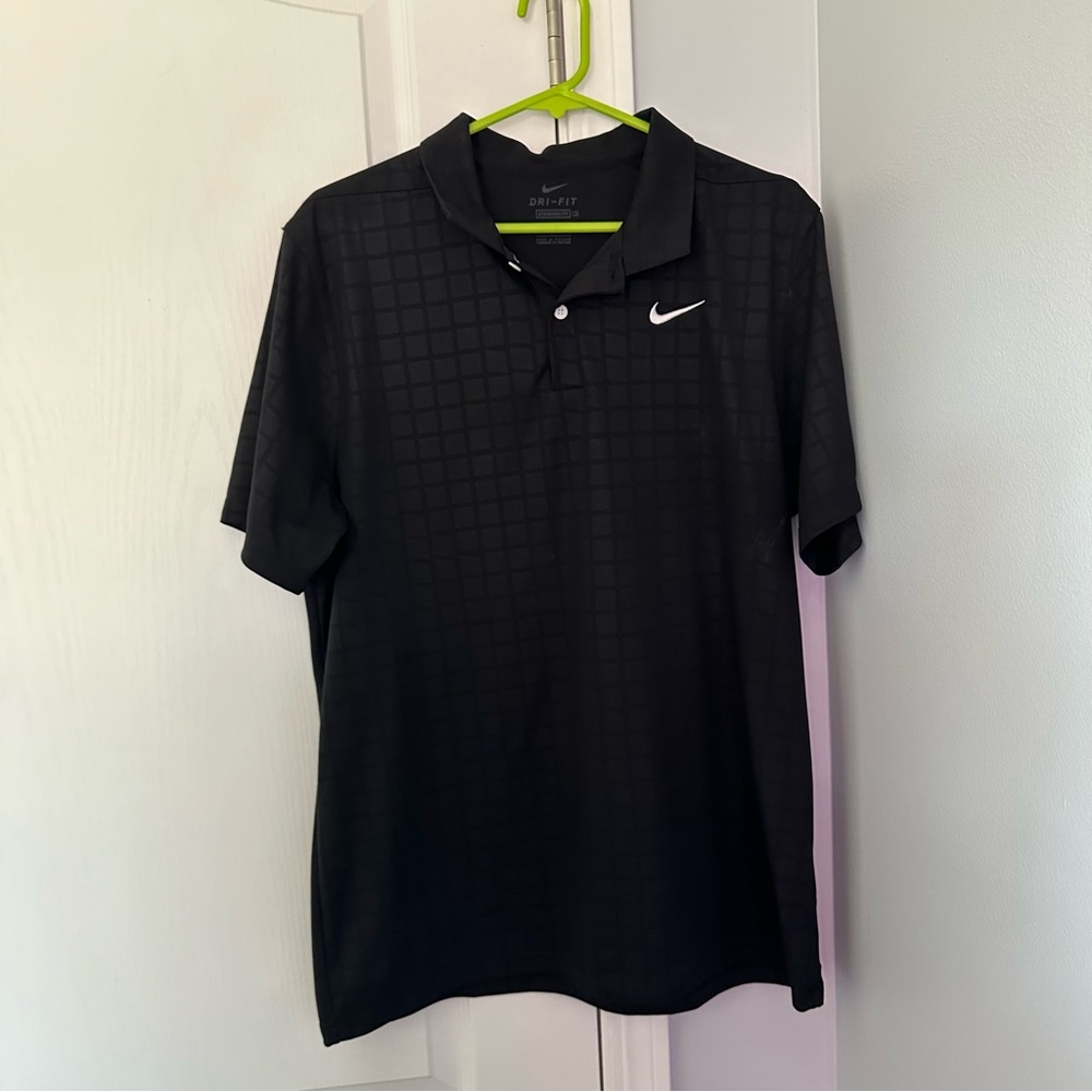 Men’s Nike Golf Polo - Large - Embossed Black Checkered